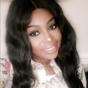 Meet your Posher, Ketura